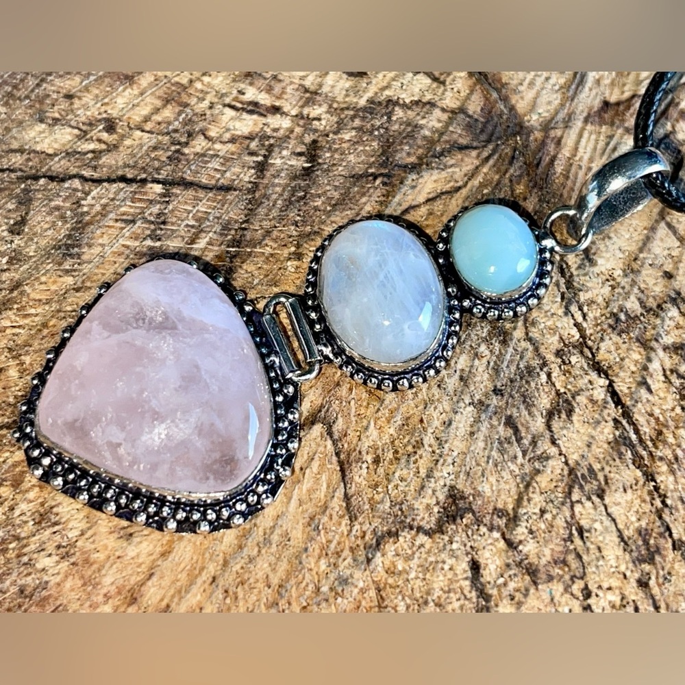 Elegant Silver and Pink Gemstone Necklace